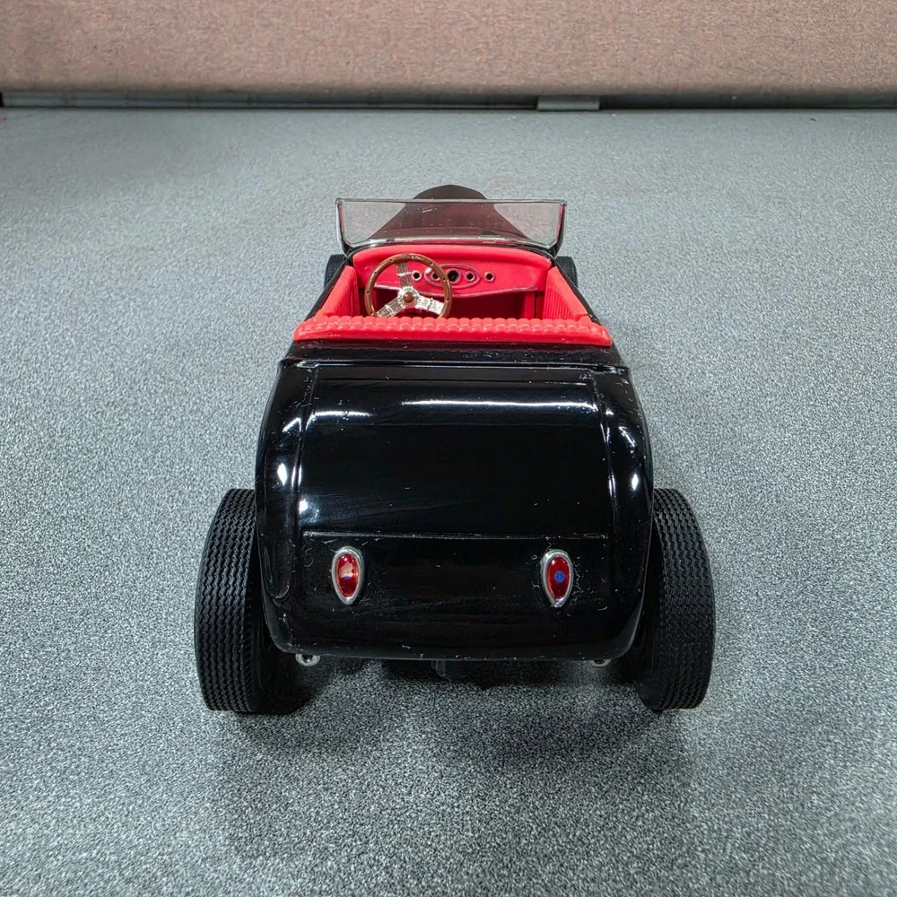 ERTL Ford 1932 Deuce Roadster Hot Rod 1/18 Black Excellent Custom V8 Diecast
